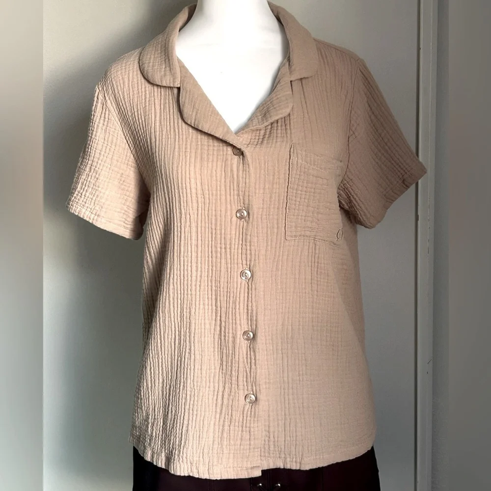 Born Women’s Cotton Crinkle Gauze Short Sleeve Casual Button Up Shirt